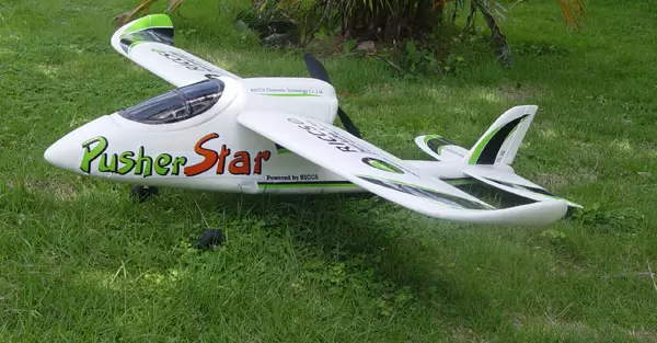 Avion na daljinsko upravljanje Pusher star trainer epo