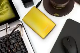 Eksterni hard disk Store 'n' Go USB 2.0 500 GB – žuta boja VERBATIM