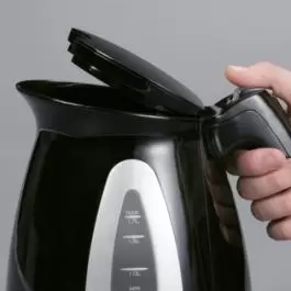 Aparat za kuvanje vode crni 1.7L 3000W SEVERIN