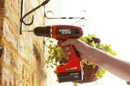 Akumulatorska bu&scaron;ilica-odvijač Black & Decker 12V/1.5Ah CP12K