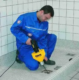 Električni alat za či&scaron;ćenje cevi Mini-Cobra A REMS