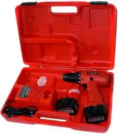 Akumulatorska bu&scaron;ilica 9.6V MT062SK2 Maktec by Makita