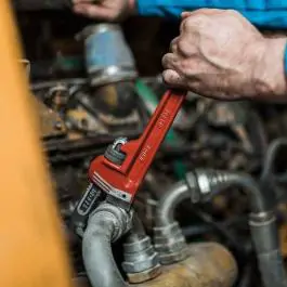 Kle&scaron;ta za cevi pode&scaron;avajuća prava 492/6 1"(8") UNIOR