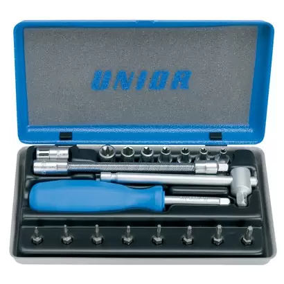 Ključevi nasadni i nastavci, prihvat 1/4