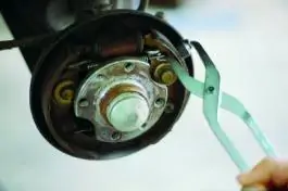 Kle&scaron;ta za opruge kočnica 431/2 325mm UNIOR