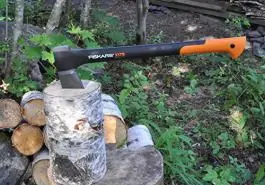 Sekira X 17 &ndash; M 1015641 Fiskars