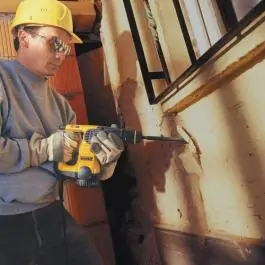 Elektropneumatska bu&scaron;ilica-&scaron;temarica D25313K SDSplus DEWALT