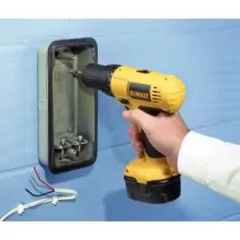 Bu&scaron;ilica-odvijač DC740K2 12V DEWALT