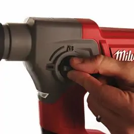 Akumulatorska bu&scaron;ilica SDS+ M12 CH-402C Milwaukee