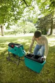 Električna seckalica - drobilica za grane AXT 25 D BOSCH