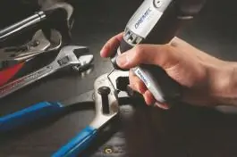 Čeona brusilica vi&scaron;enamenska Dremel 3000 (5 komada pribora)