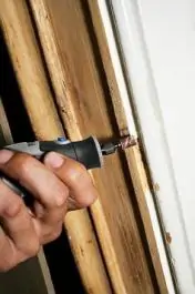 Čeona brusilica vi&scaron;enamenska Dremel 3000 (5 komada pribora)