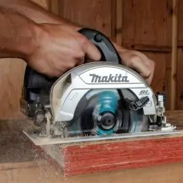 Akumulatorska kružna testera 18V DHS680Z Makita