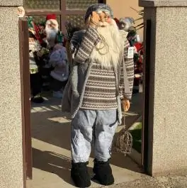Deda Mraz sa džakom siva 120 cm