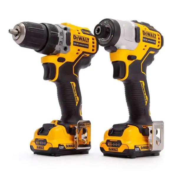 DeWalt DCK2110L2T set akumulatorskog alata, 12V aku bušilica DCD701 + aku udarni odvrtač DCF801, 2x3.0Ah - proizvod na akciji