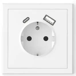 Suko uticnica sa USB A+C portom, bela