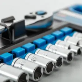 Set nasadnih ključeva sa okastim držačem 1/4&Prime;, CrV čelik, 72 zuba, 11 kom HT1R334 Hogert