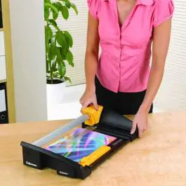 Rezač stoni za papir A4 Gamma Fellowes 5437001