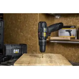 CAT DX15.1 aku vibraciona bušilica zavrtač 12V sa 2 baterije 2.0Ah, 30 Nm i LED osvetljenjem