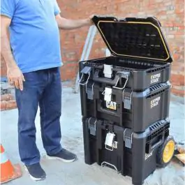 CAT kofer za alat DA41003 &ndash; 42,8 L, IP65, nosivost 45 kg