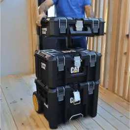 CAT kofer za alat DA41003 &ndash; 42,8 L, IP65, nosivost 45 kg