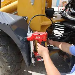 DCK KDGG500Z akumulatorska mazalica 20V 700 bar bez baterije i punjača