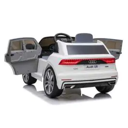 Dečiji auto na akumulator Audi Q8 Beli