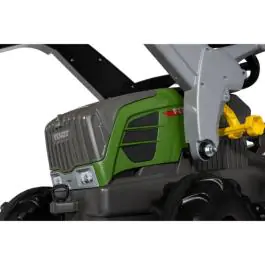 Traktor Fendt 211 Vario sa utovar.