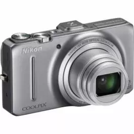 Digitalni fotoaparat sa GPS funkcijom COOLPIX S9300 Srebrni NIKON