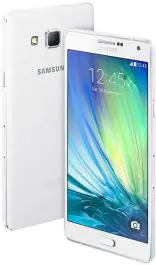 Mobilni telefon A700 Galaxy A7 White. SAMSUNG